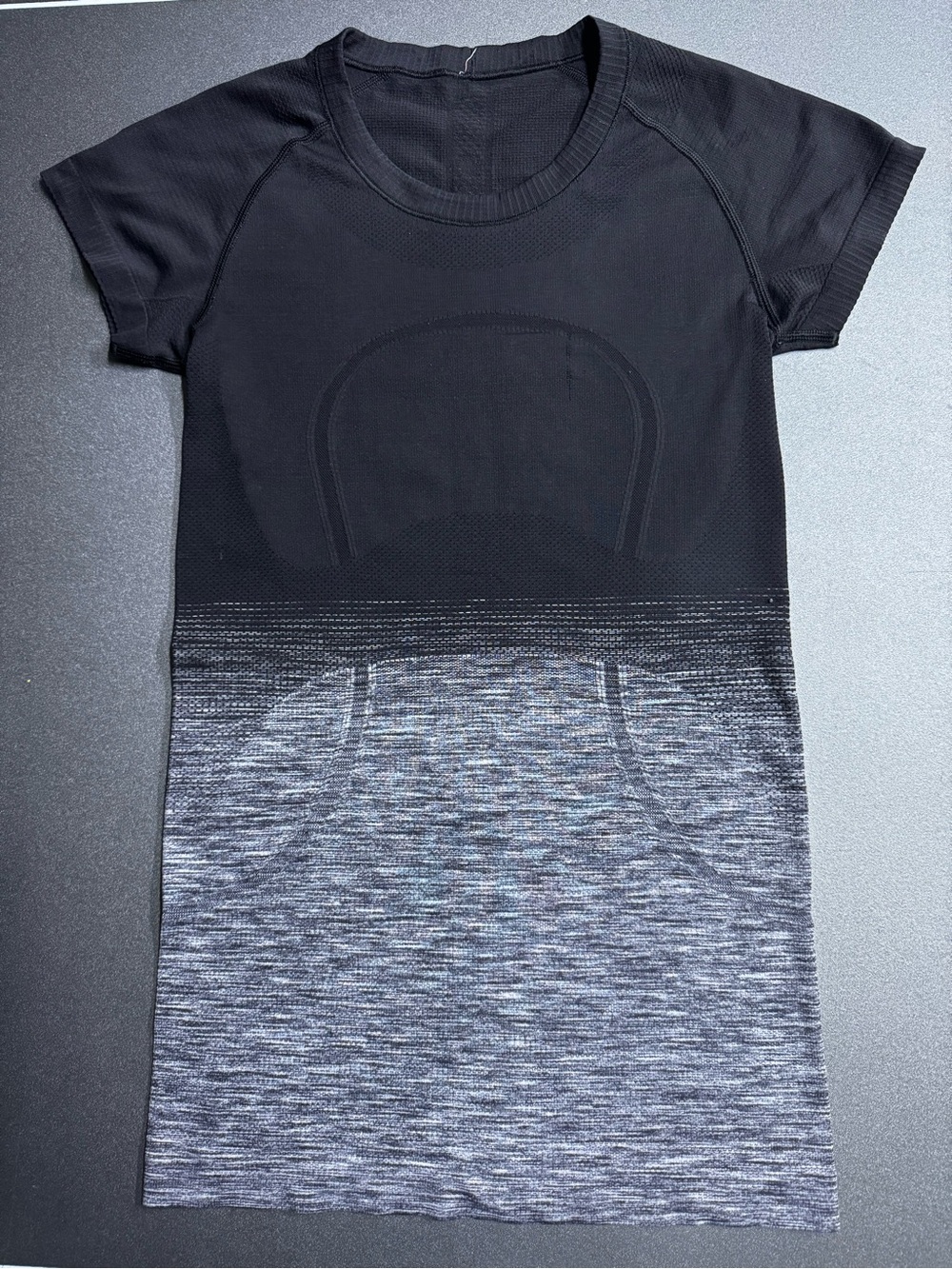 Lululemon Swiftly Tech Short Sleeve Crew Top Black White Size 4